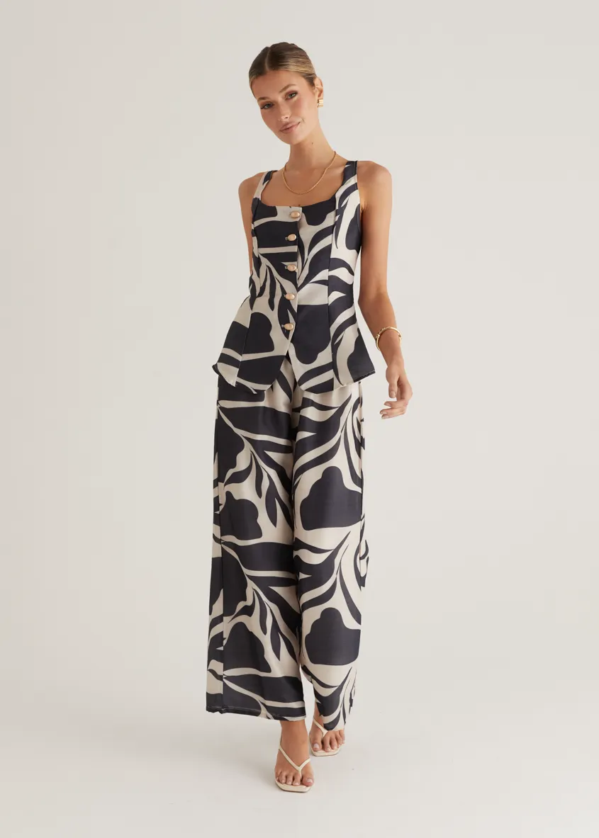 Arrow Top - Black Abstract