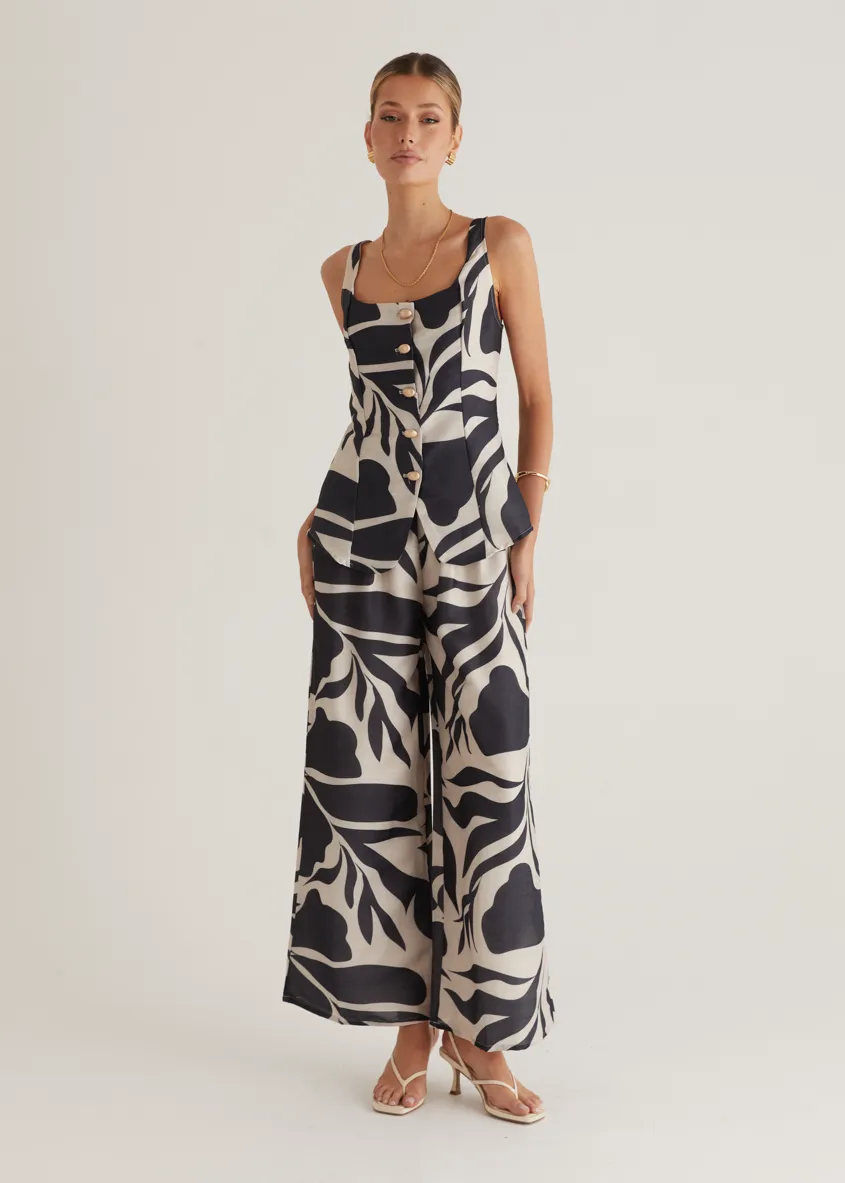 Arrow Top - Black Abstract