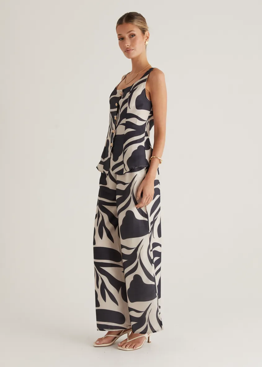 Arrow Top - Black Abstract