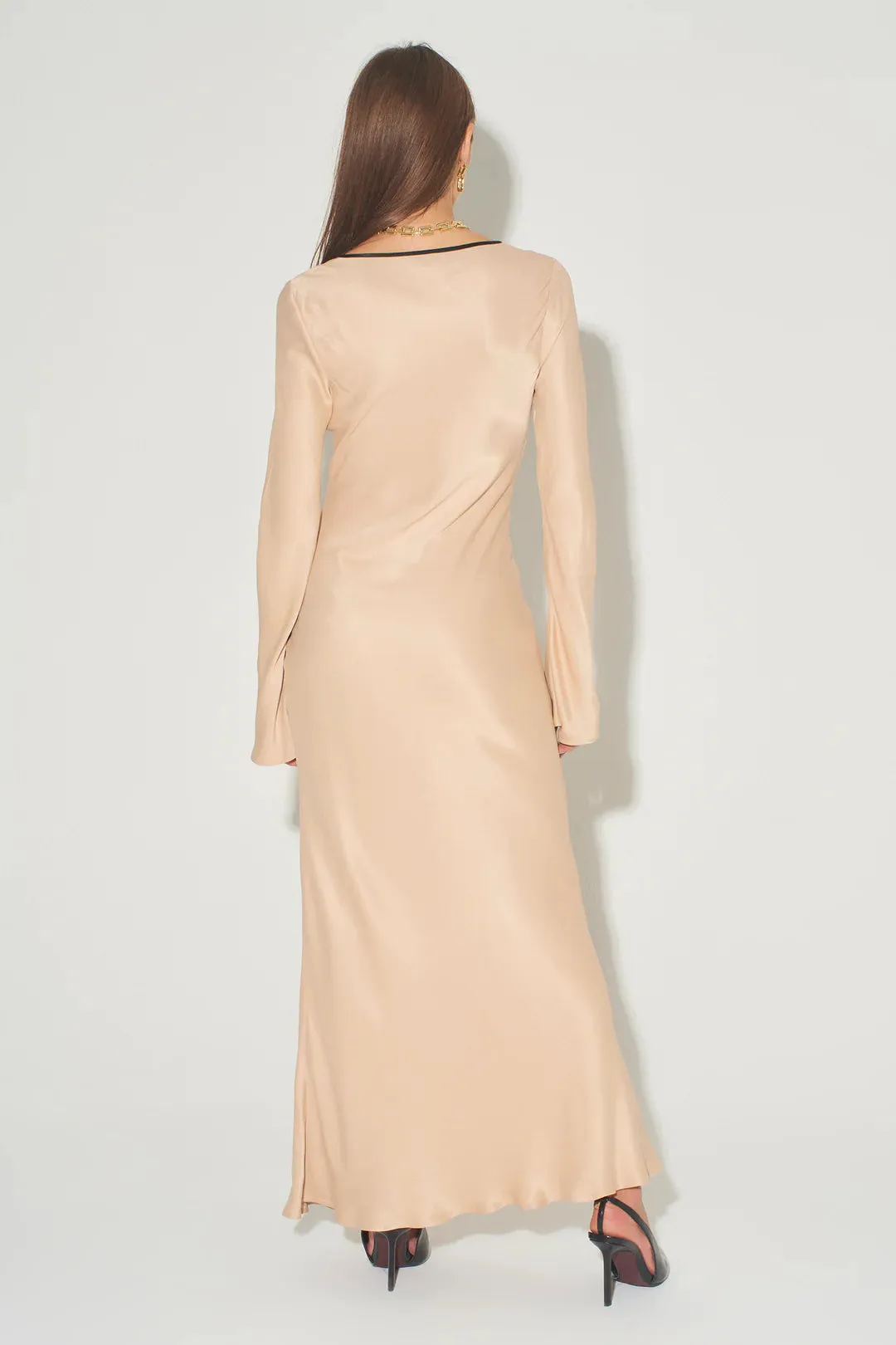 Gwyneth Long Sleeve Maxi Dress Biscotti