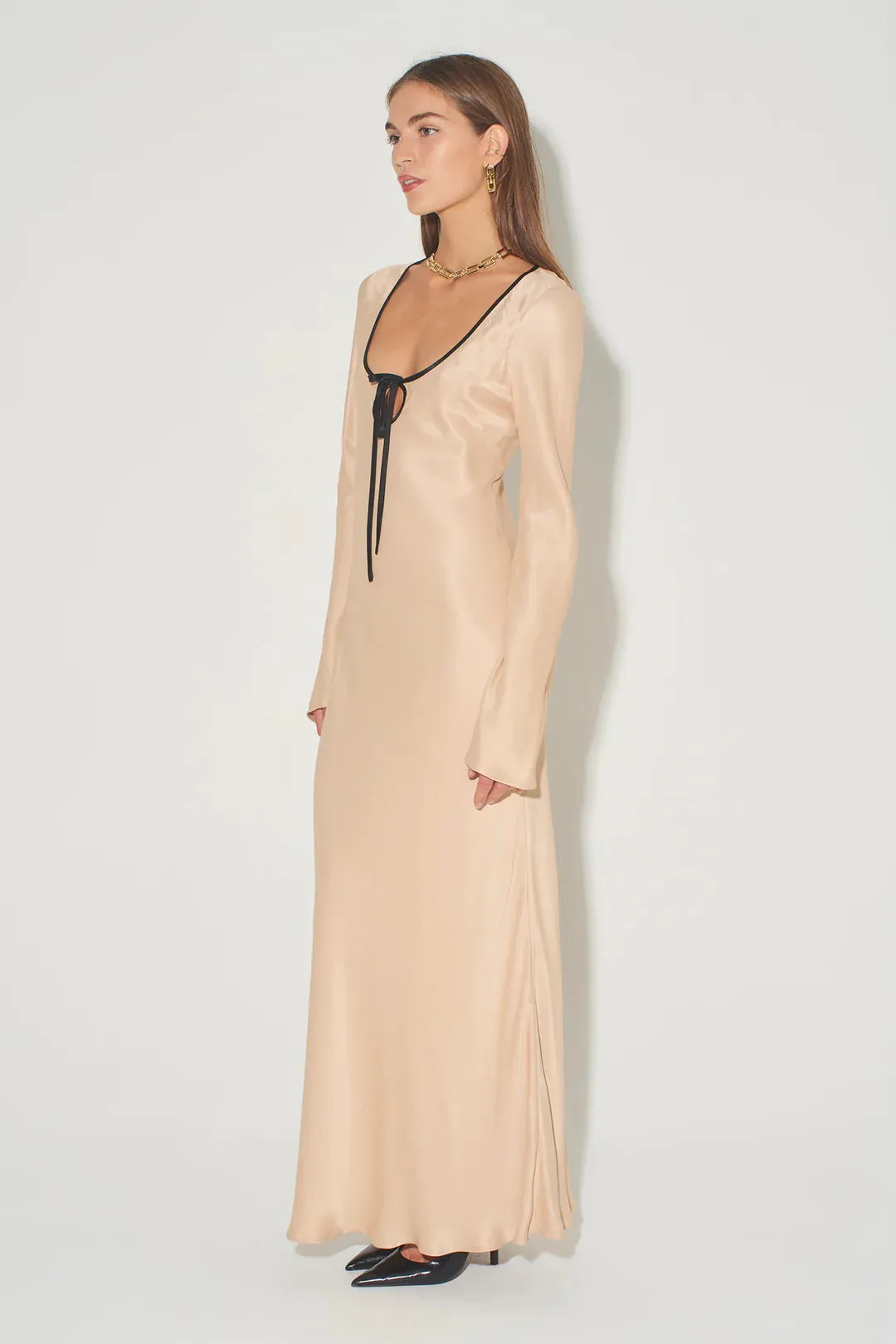 Gwyneth Long Sleeve Maxi Dress Biscotti