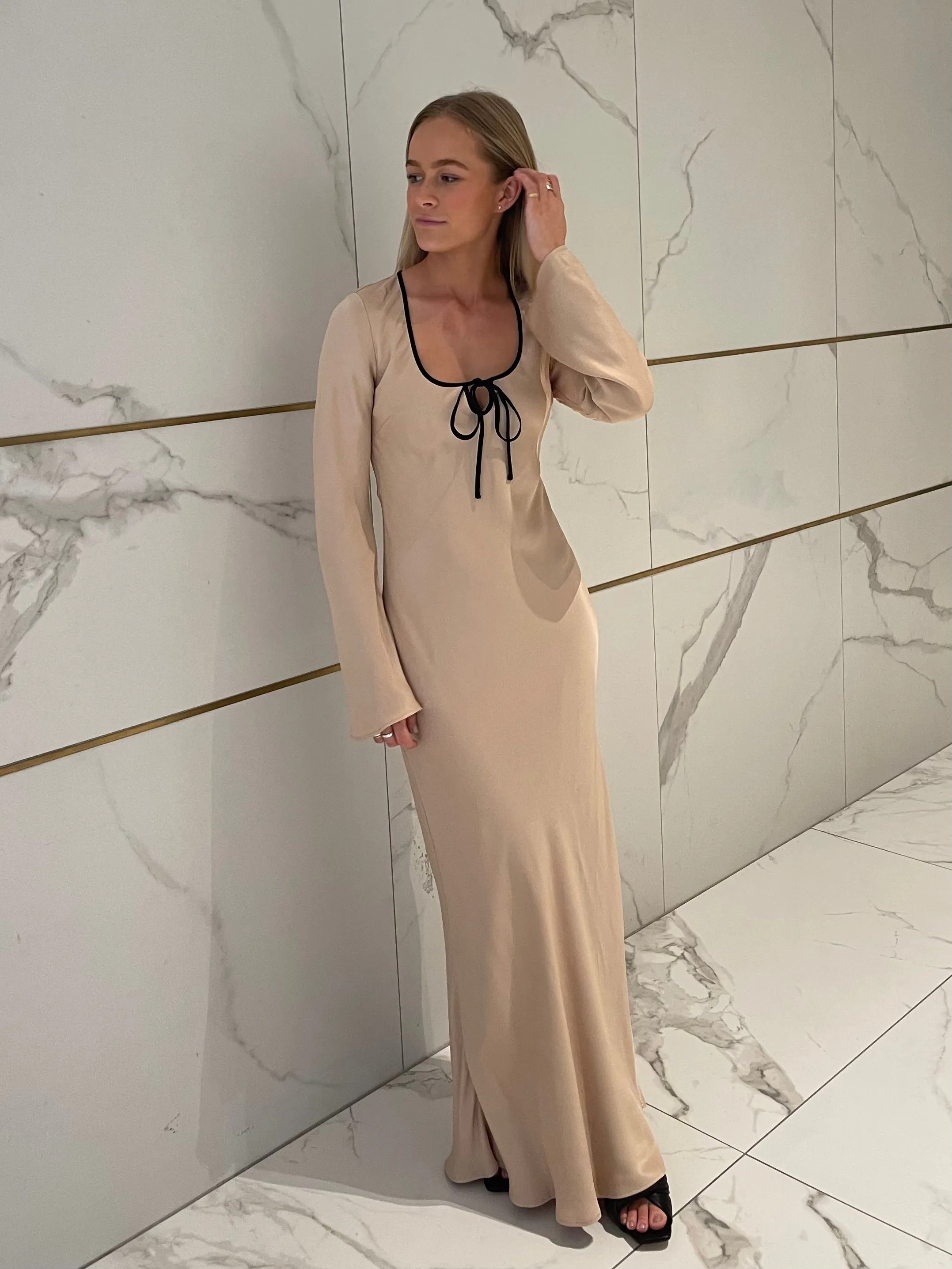 Gwyneth Long Sleeve Maxi Dress Biscotti