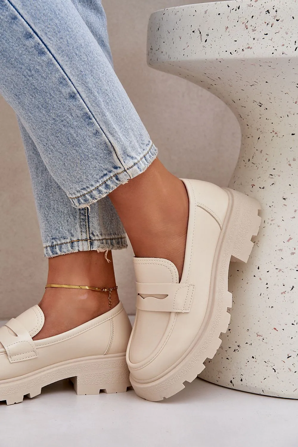 Mocassin Step in style