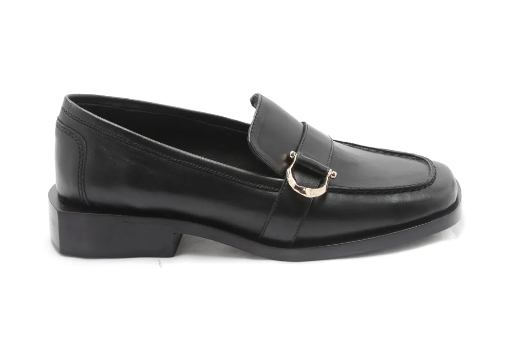 Moccasin Horseshoe Black