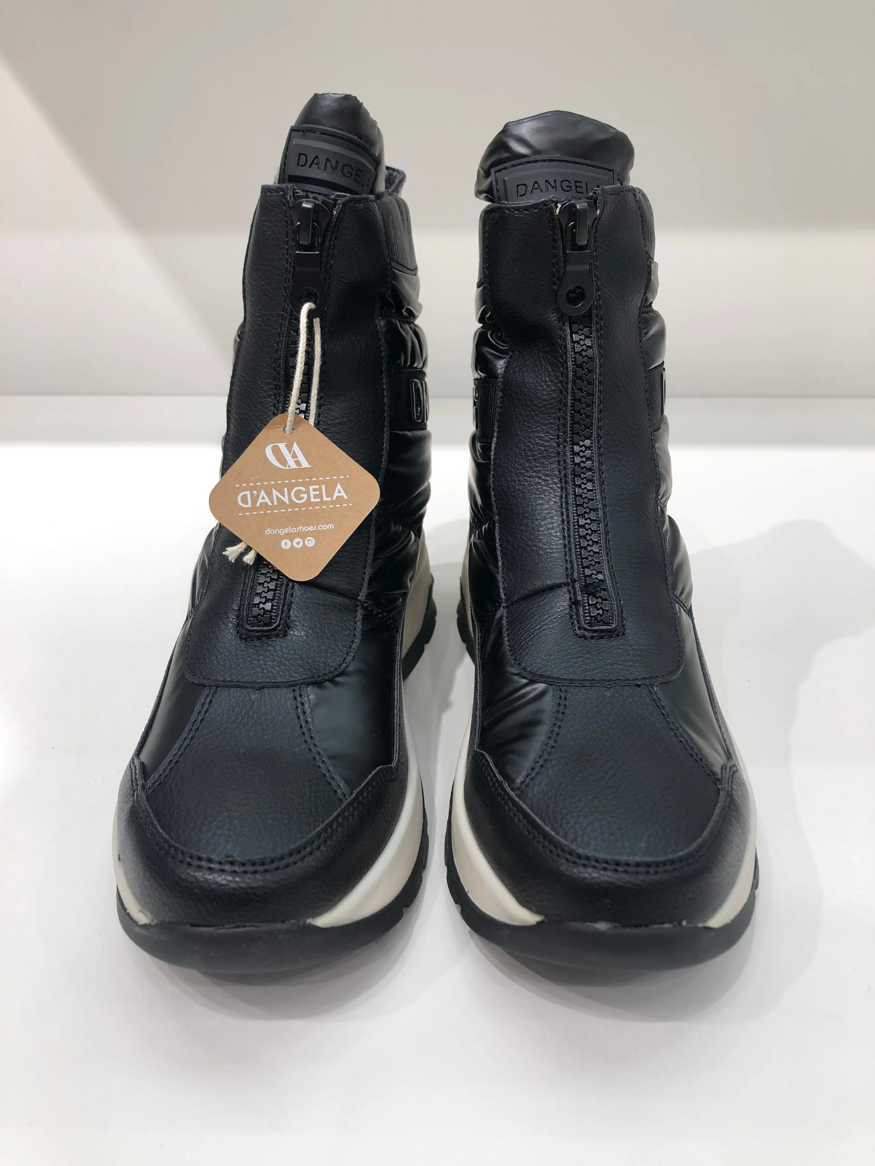 NOVA BLACK