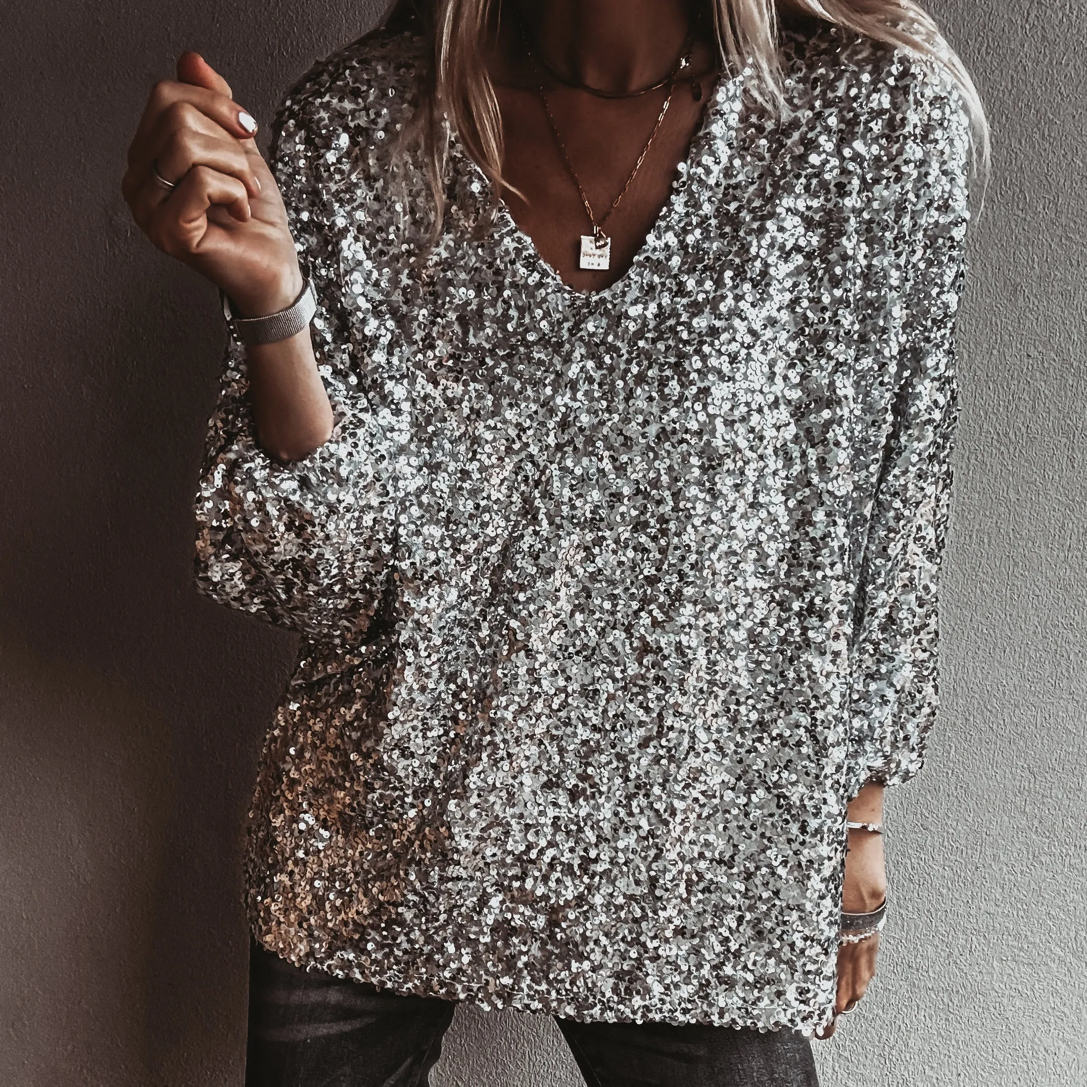 Relaxed Silver Sequin top *NEW*