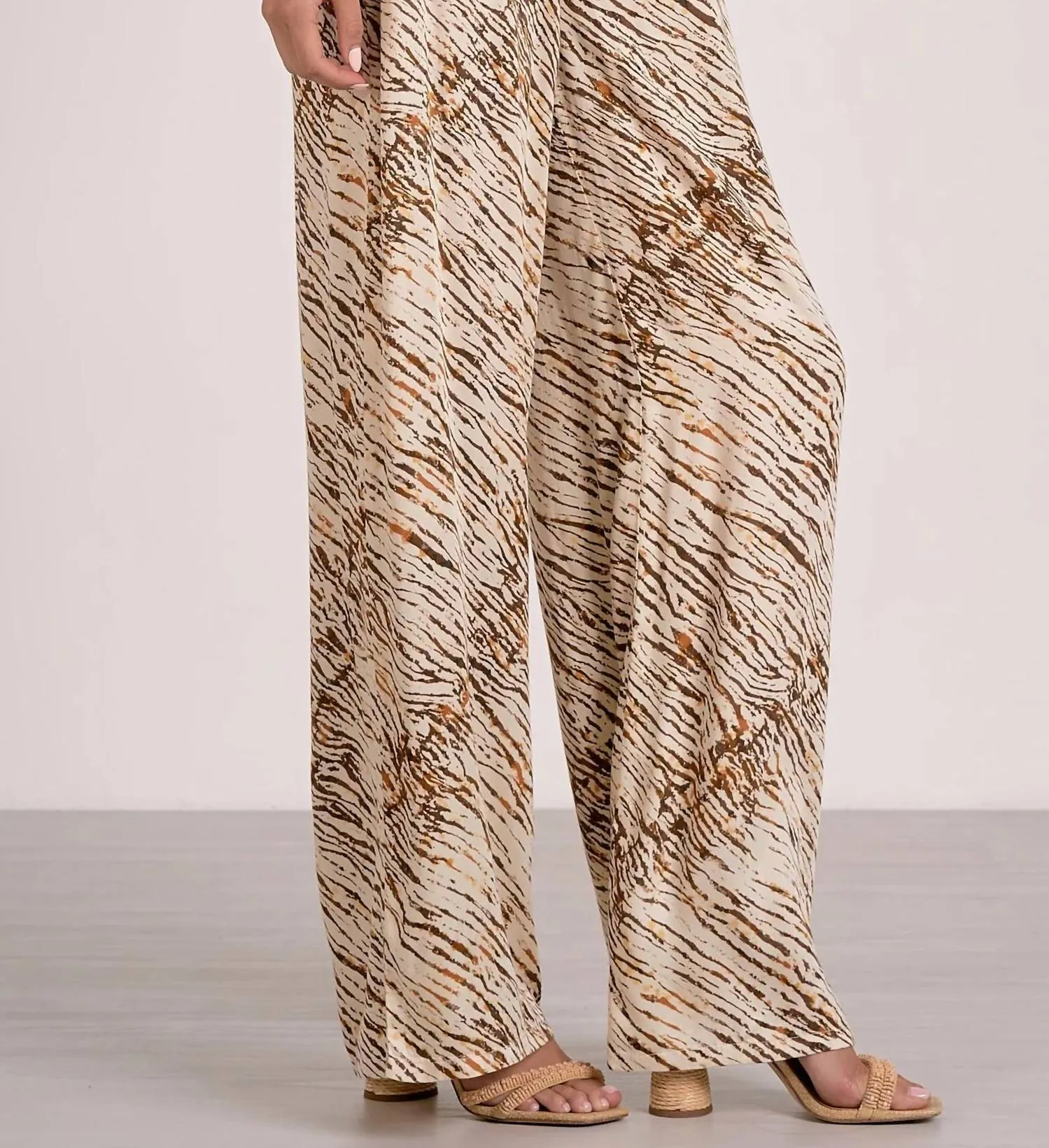 Sasa Drawstring Pants In Neutral Sahara
