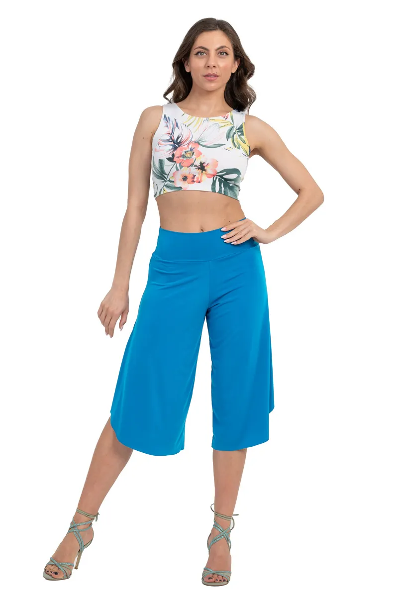 Tango Capri Pants With Ruffled Slits