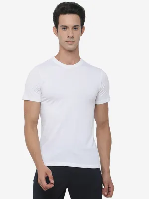 White Solid Slim Fit T-Shirt | JadeBlue