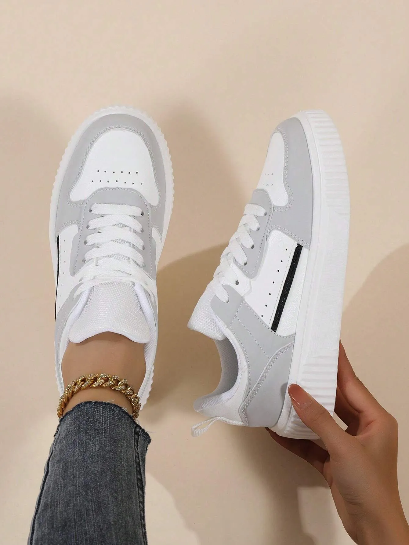 Women Lace-Up Casual Sneakers, Sports Shoes, Skateboard Shoes, Lightweight Street-Style Athletic Shoes For Women