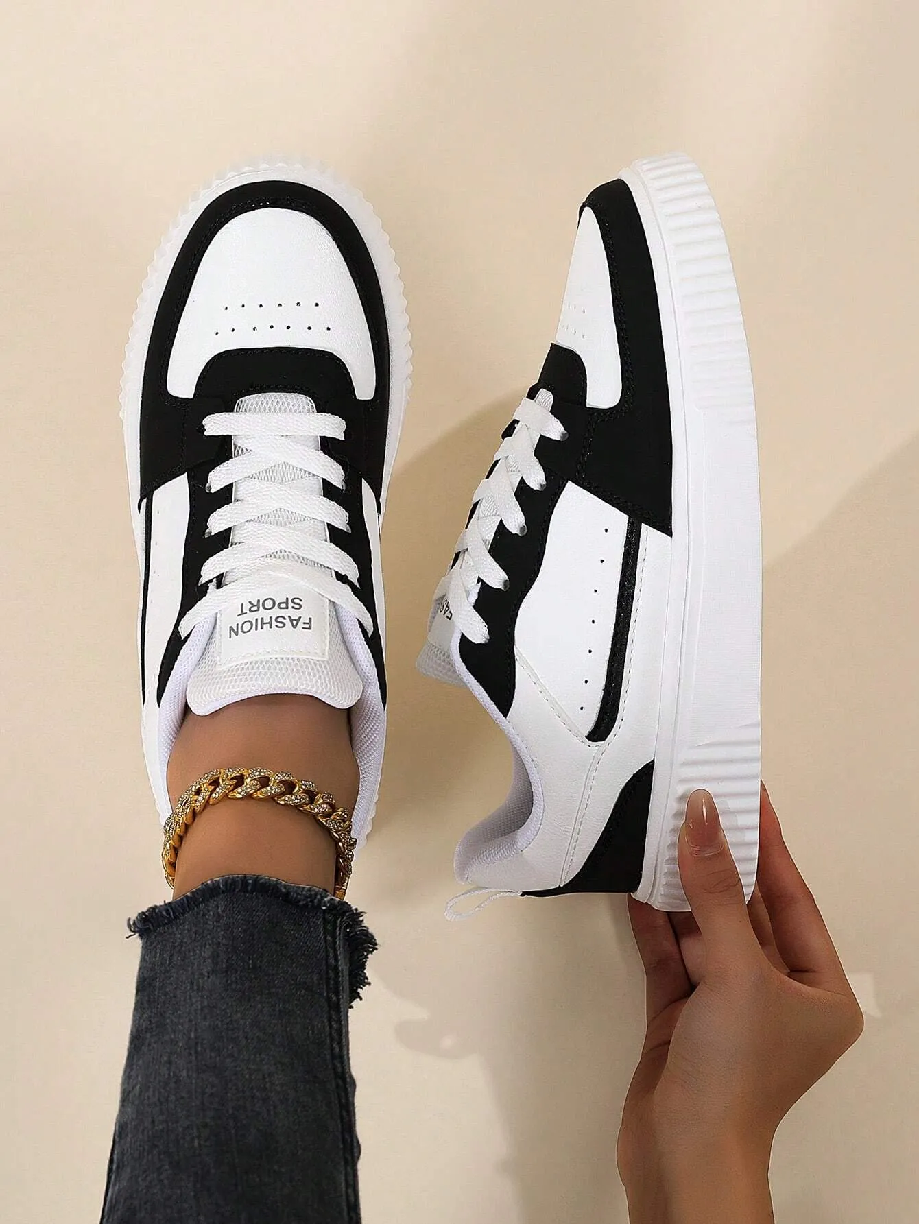 Women Lace-Up Casual Sneakers, Sports Shoes, Skateboard Shoes, Lightweight Street-Style Athletic Shoes For Women