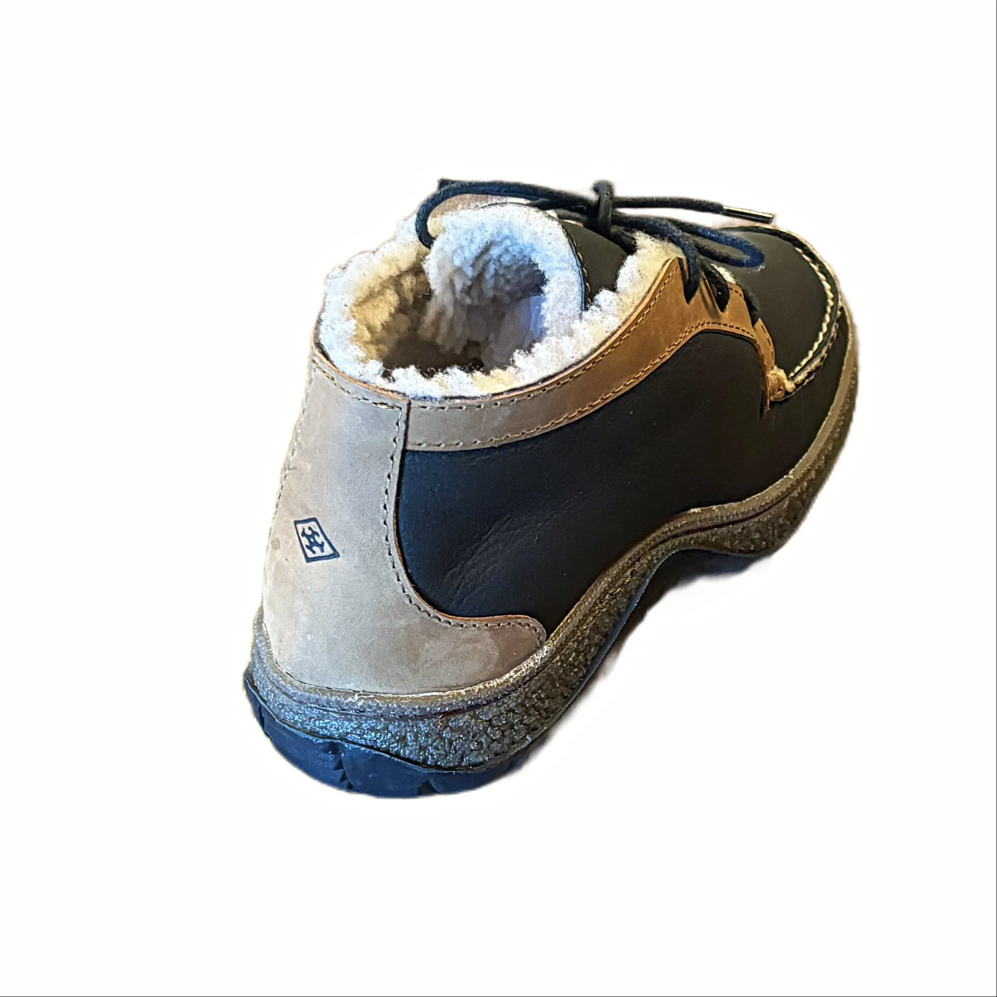 Women's Perry Chukka LE: Leather and Shearling