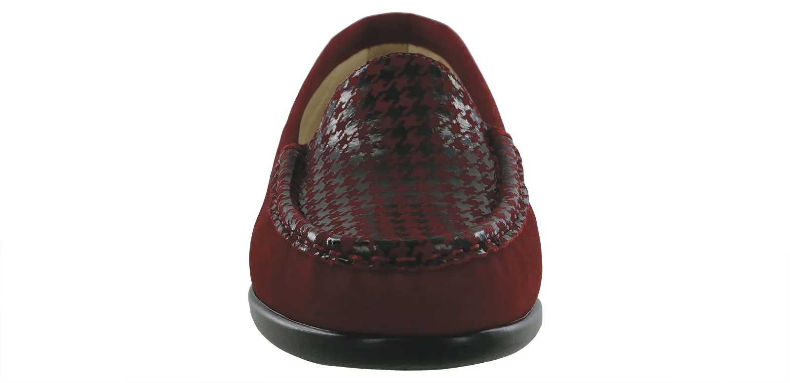 Women's Simplify Slip On Loafer in Red Tetris
